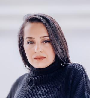 Viviane S.