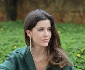 Mônica W.