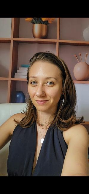 Aline S.
